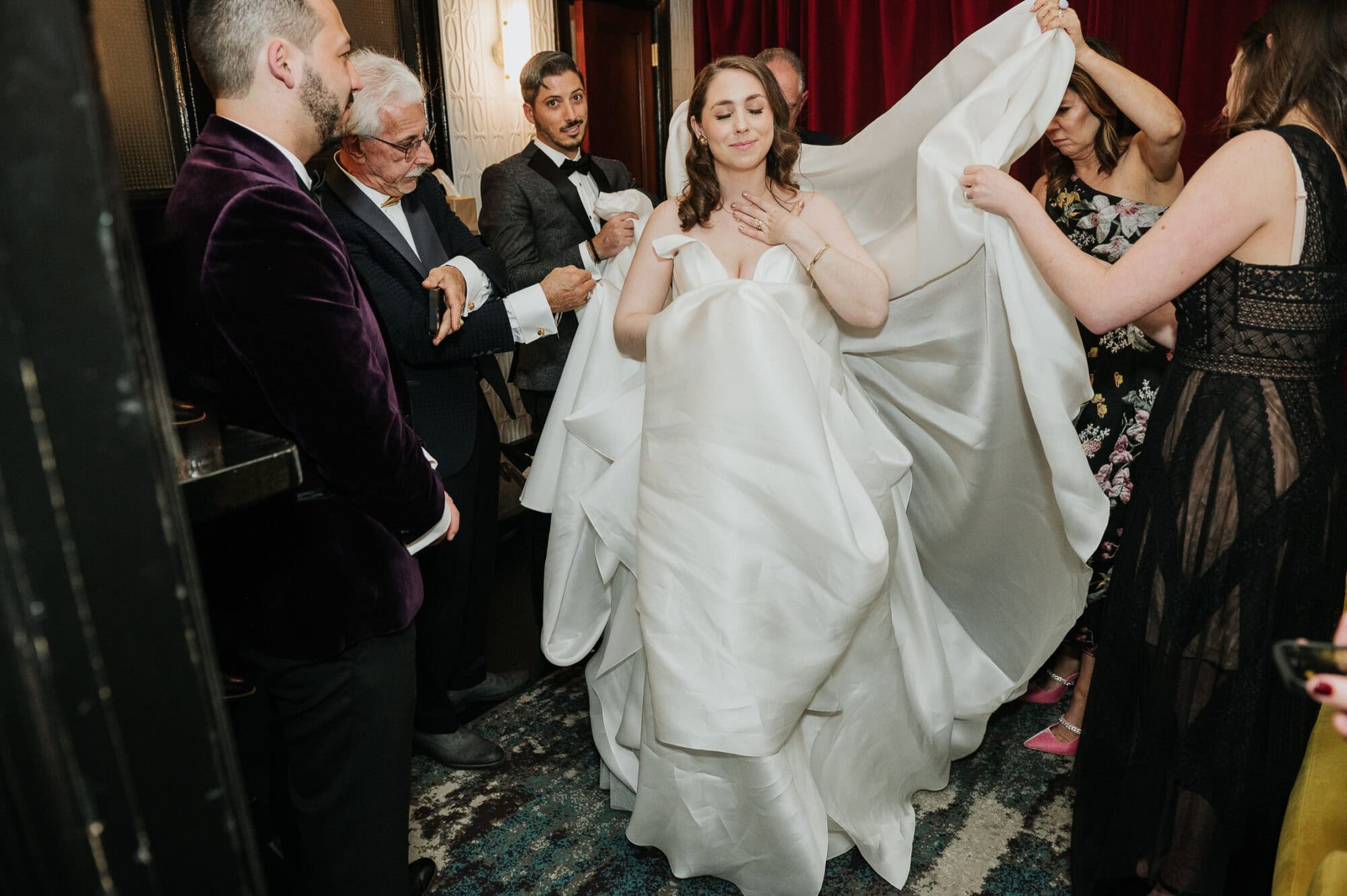 Eileen Meny Photography, Brooklyn Photojournalistic Wedding Photographer